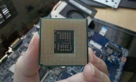 CPU待机温度47度正常吗