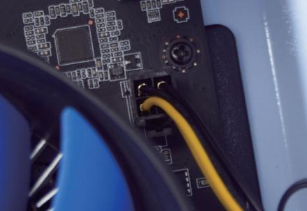 机箱内的各种线缆安装步骤