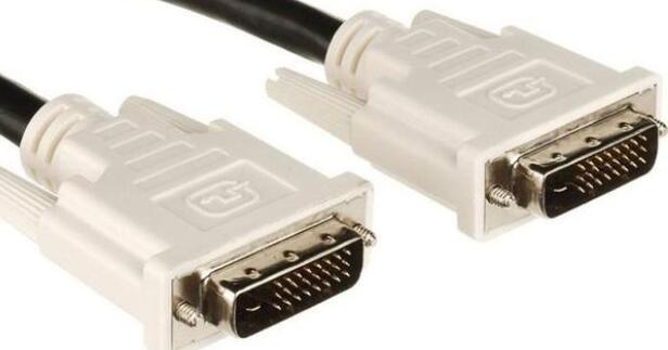 电脑的DP接口和HDMI接口用哪个效果好