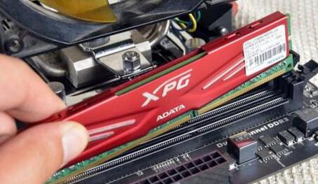 电脑总是在开机时无限重启是怎么回事