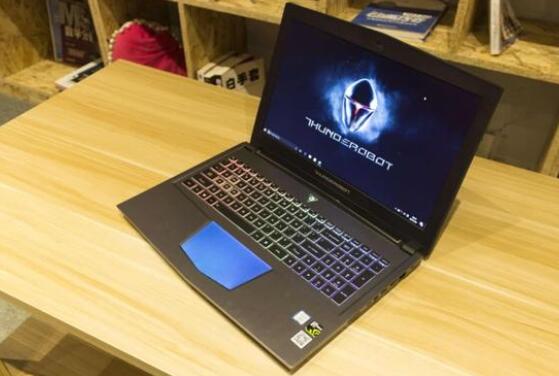 笔记本电脑玩游戏是插电好还是不插电好