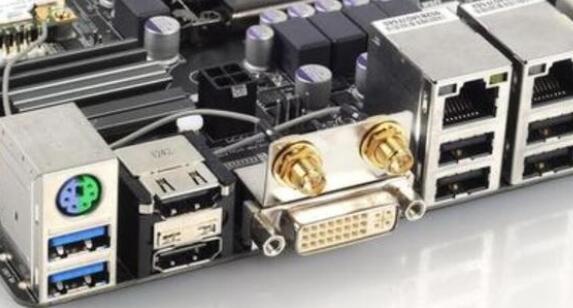 主板自带Wi-Fi好还是pcie插槽的Wi-Fi好