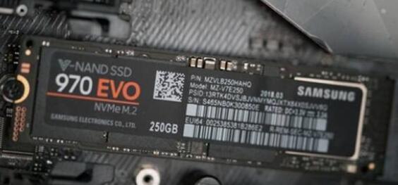 台式电脑加装固态硬盘需要注意什么