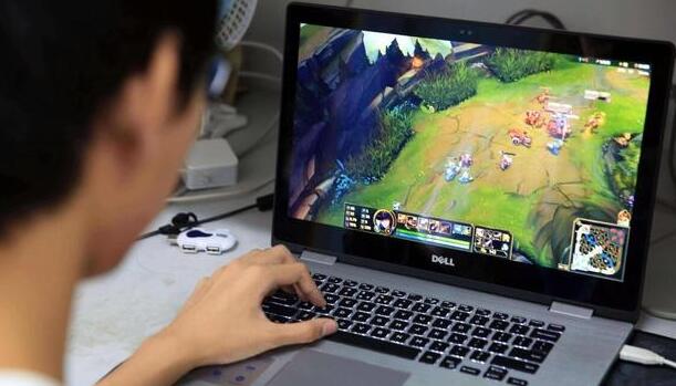 买笔记本打游戏，为什么不买性能更好的台式机？