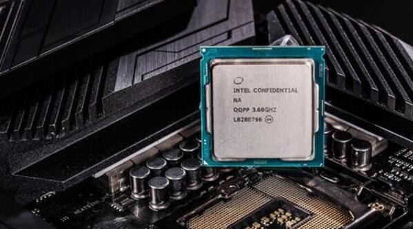 i5 9600k和i7 8700k哪个好？