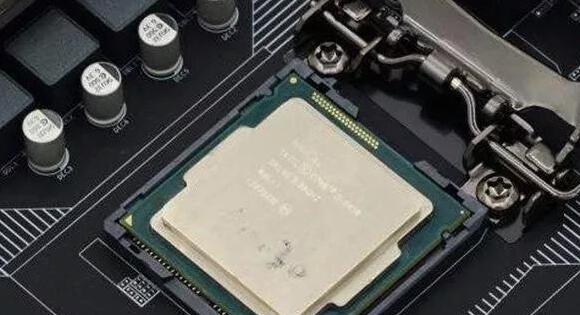 i5 9500和i5 9500F哪个好？