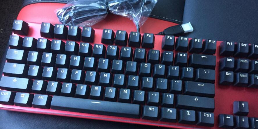 开机后系统显示“键盘没有检测到”或“没有安装键盘”怎么办？