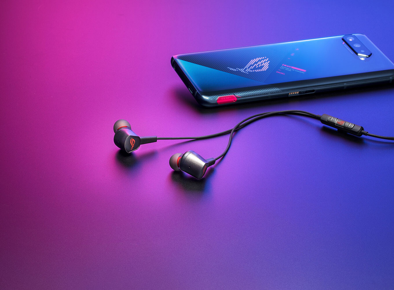 华硕推出ROG Cetra II核心入耳式游戏耳机